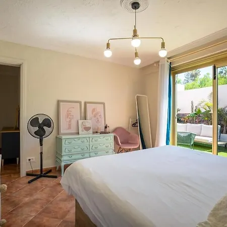 Casa Vacacional El Palco 51 펜션 아데제